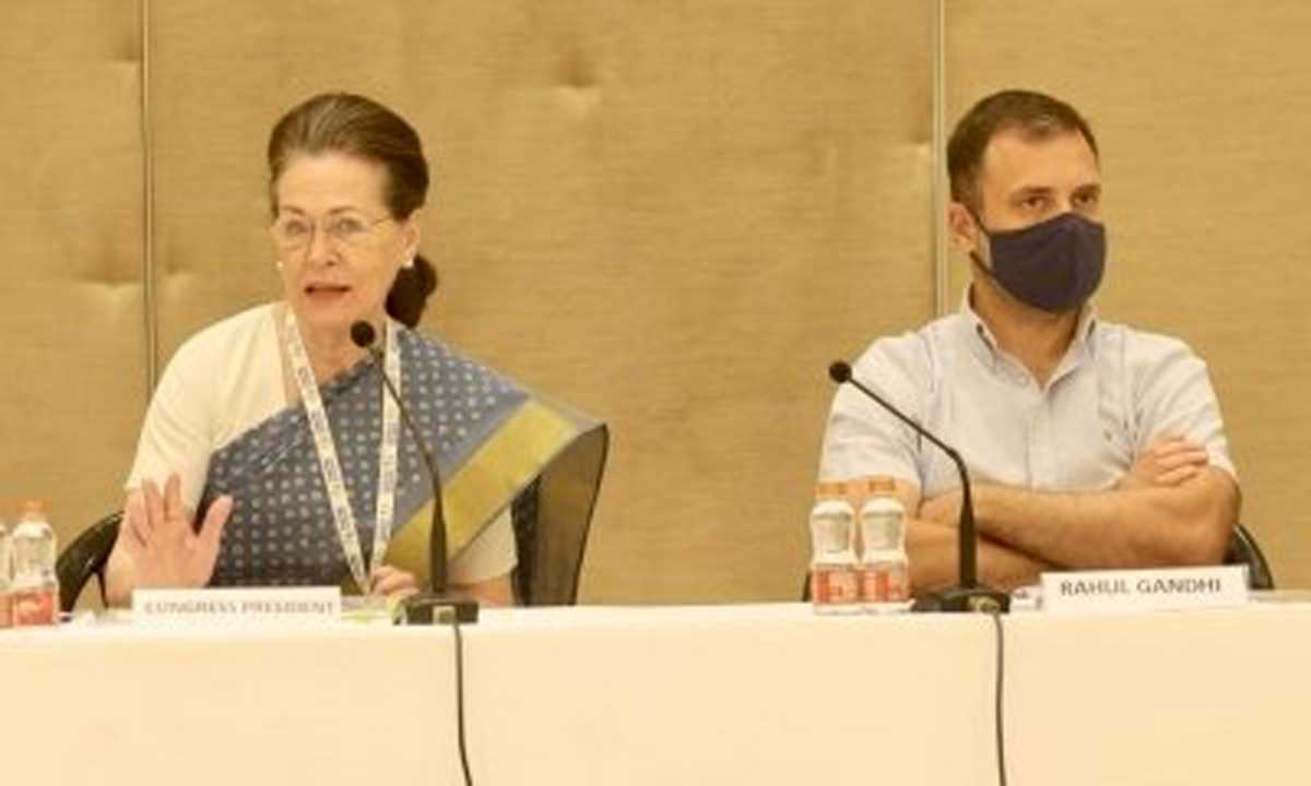 कांग्रेस के नए अध्यक्ष के चुनाव की घोषणा के वक्त सोनिया के इलाज के लिए विदेश में होगा गांधी परिवार